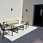 Domuselysia I 아파트 *